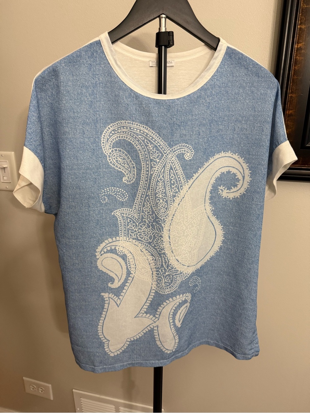 Zara Blue & Cream Paisley Short Sleeve Tee
